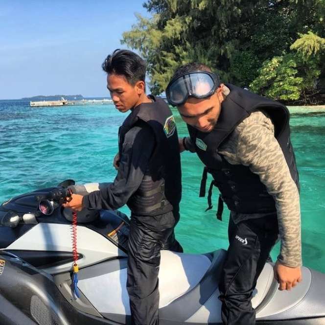 8 Potret Gaya Mewah Enji Baskoro, Aib Dikuliti Mantan : Dikira Kaya Raya Ternyata Dihidupi Wanita Lain