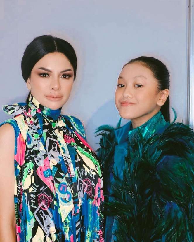 Putri Sulung Nikita Mirzani Sebut Ibunya 'Bermuka Dua'