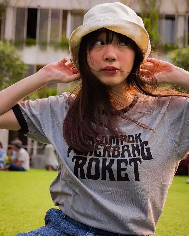 Masih Ingat Ipeh di Sinetron Si Entong? Dulu Gadis Culun, Kini Berubah Bak Idol Korea, Lihat 8 Potretnya
