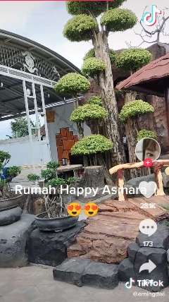 Terungkap! 9 Potret Rumah Happy Asmara yang Sangat Megah Bak Istana, Besar & Semua Emas!