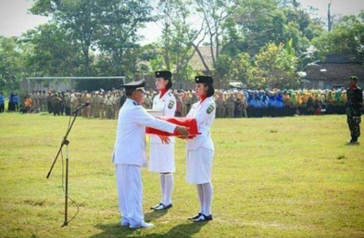Sederet Potret Jadul Yeni Inka, Cantiknya Natural