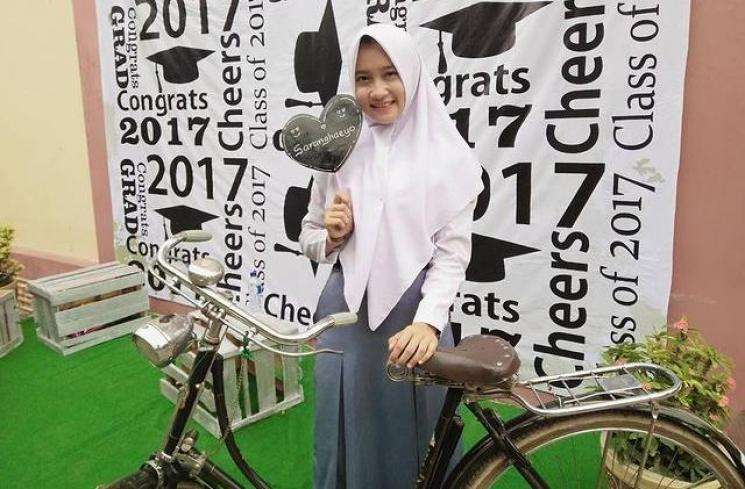 Sederet Potret Jadul Yeni Inka, Cantiknya Natural