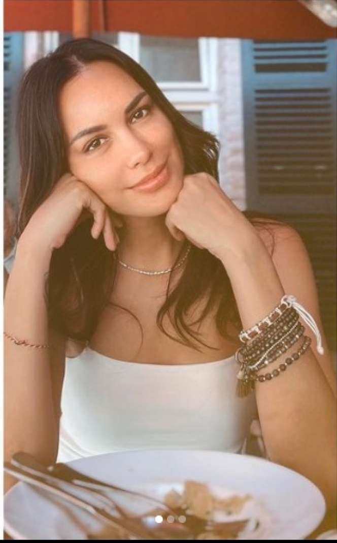 Berstatus Janda, Sederet Seleb Cantik Ini Dapat Julukan Hot Mama, Cantiknya Nggak Ada Lawan!