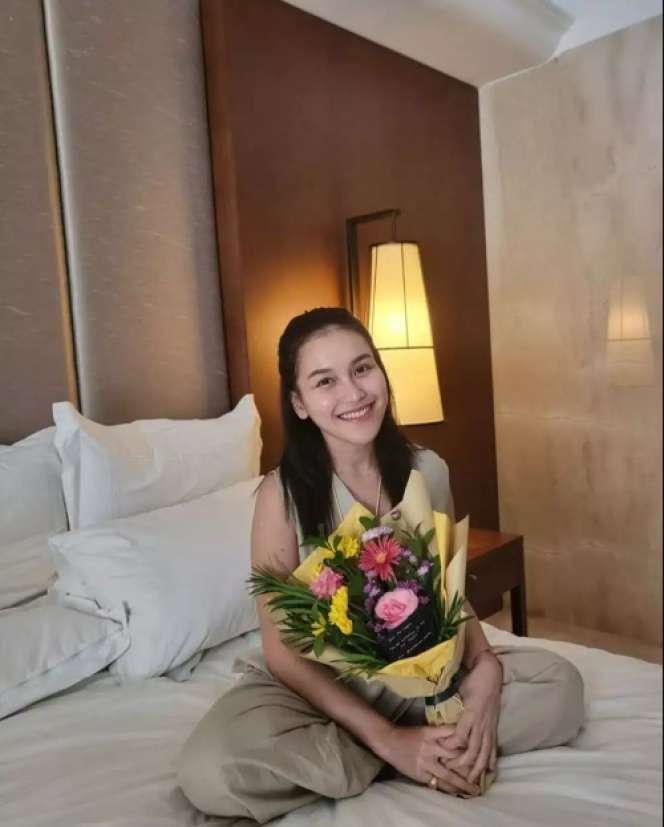 Adu Gaya 3 Mantan Istri Enji Baskoro, Masing-masing Punya Ciri Khas yang Unik!