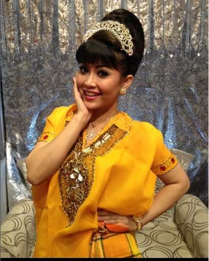 Artis Cantik Ini Dulu Presenter Kondang, Kini Banting Stir Jadi Pengusir Jin, Akui Untuk Proteksi Diri!