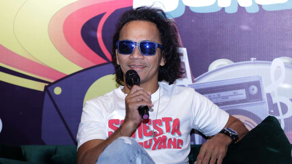 Kolaborasi Kaka Slank dengan Ndarboy Genk di Semesta Bergoyang