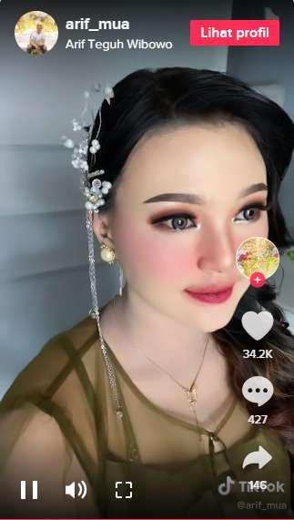 Viral Pria Jawa Rias Sendiri Istrinya untuk Foto Hamil, Awalnya Dekil & Culun Jadi Bak Barbie Korea!