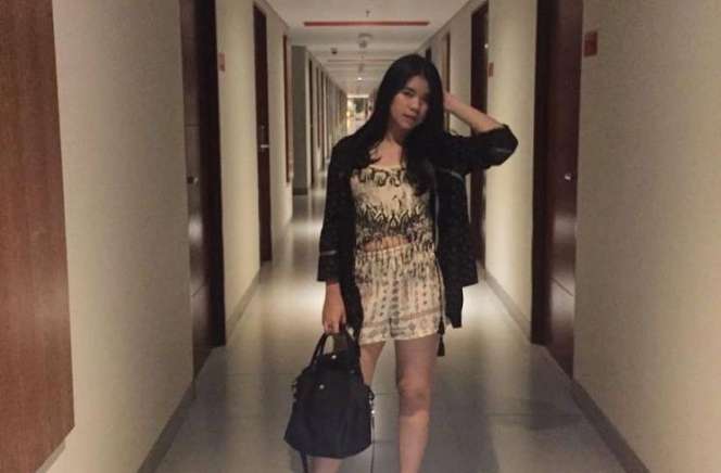 Potret Rena Oktapia Adik Billy Syahputra yang Jarang Tersorot, Paras Cantiknya Disebut Mirip Amanda Manopo!