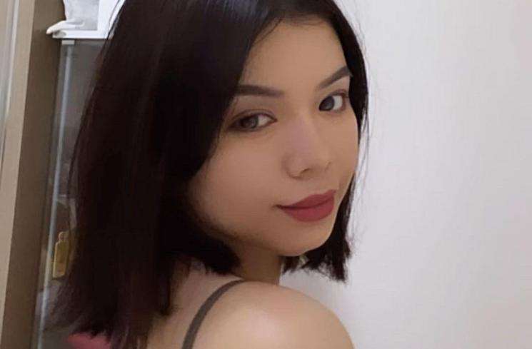 Potret Rena Oktapia Adik Billy Syahputra yang Jarang Tersorot, Paras Cantiknya Disebut Mirip Amanda Manopo!