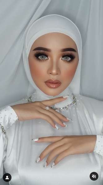 9 Transformasi Ega D’academy, Biasa Polos Kini Riasan Makeup Tebal, Dikira Barbie Hidup!
