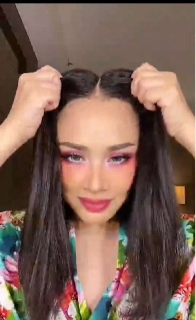 Momen Detik-detik Titi DJ Buka Wig, Ternyata Begini Potret Rambut Aslinya!