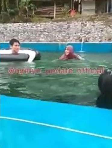 Dikabarkan Bangkrut! 10 Potret Lesty & Rizky Billar Renang di Pemandian Umum, Ekspresi Wajah Disorot!
