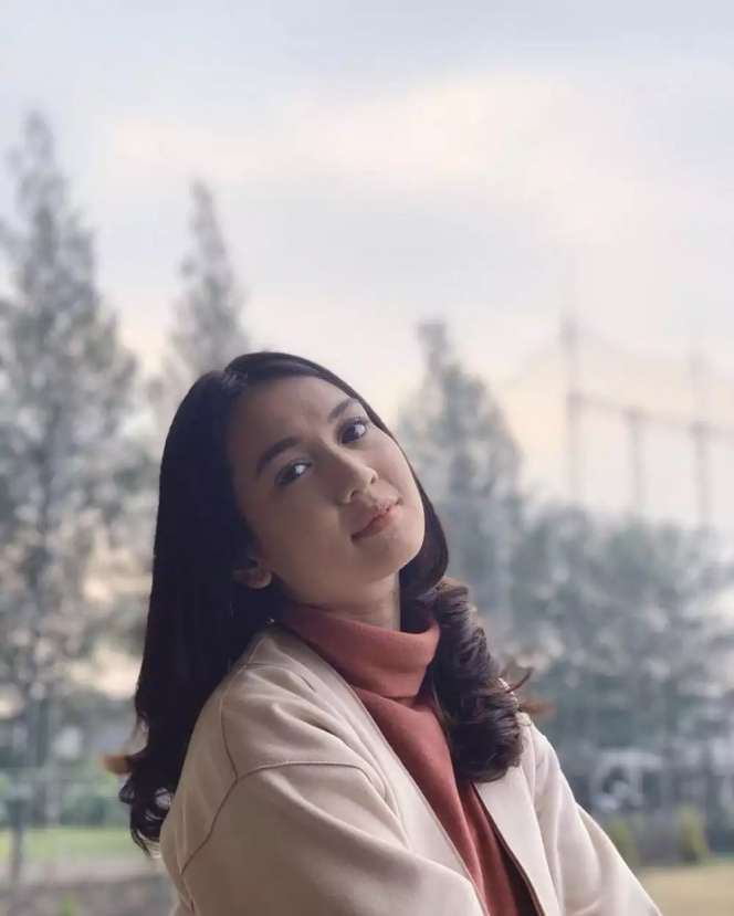 Ingat Anak Kecil di Iklan Obat Demam Bareng Iis Dahlia? Kini Jadi Artis Besar & Panutan Masyarakat, Siapa Dia?