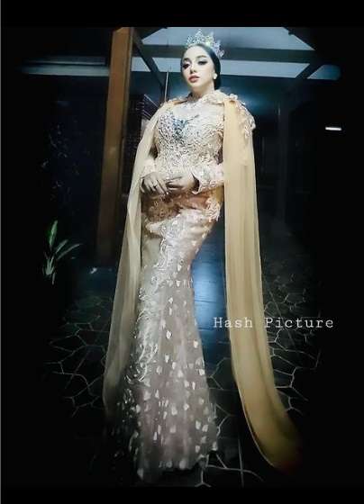 Ingat Regina Andriane, Mantan Istri Farhat Abbas? Kini Jadi Penyanyi Dangdut, Wajahnya Berubah Total, Dituduh Oplas!