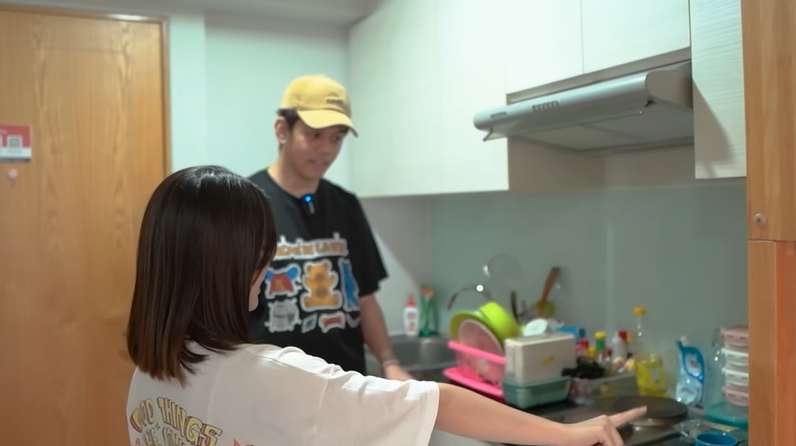 10 Potret Apartemen 2 Lantai Milik ONIC Kayes, Gamers Cantik yang Viral, Dalamnya Keren!