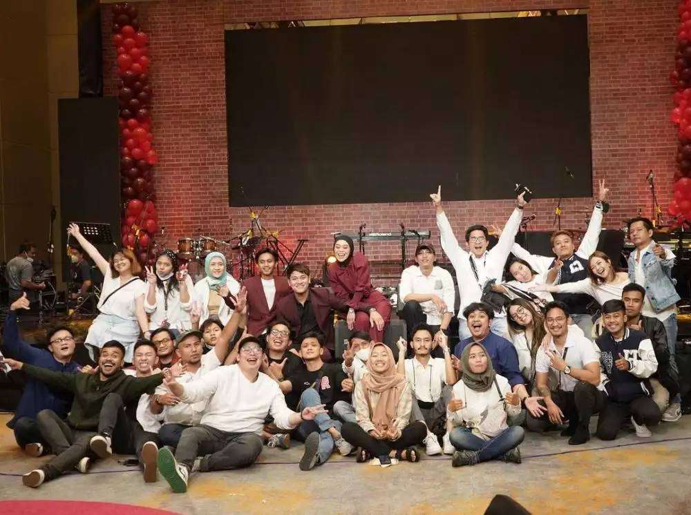 Potret Kebersamaan Tim Leslar Entertainment, Baru Satu Tahun Beroperasi Ditutup Lesty-Billar