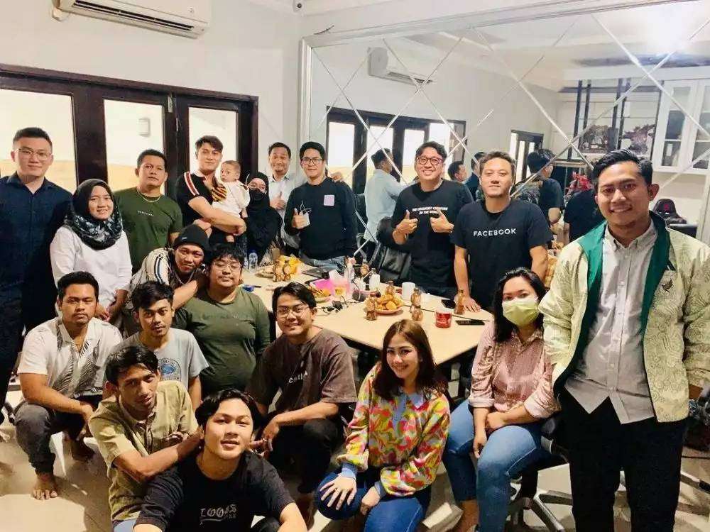 Potret Kebersamaan Tim Leslar Entertainment, Baru Satu Tahun Beroperasi Ditutup Lesty-Billar