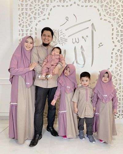 7 Seleb yang Menikah usai Jalani Taaruf, Ada yang Jatuh Cinta Saat Malam Pertama!