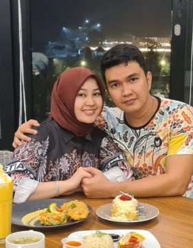 Potret Istri Aldi Taher, Salsabillih yang Tak Kalah Cantik dari Mantan-mantan Sebelumnya