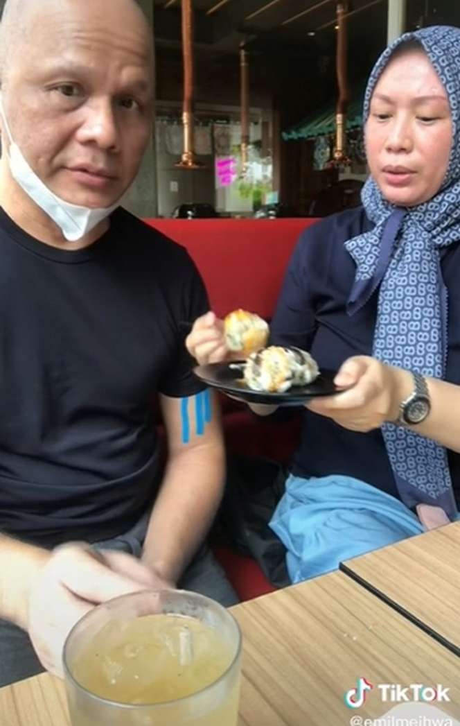 Ingat Harry Pantja, Presenter Horor Dunia Lain? Tak Bisa Jalan Karena Terserang Stroke, Terungkap Kondisinya Sekarang