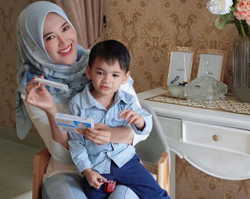 Potret Cantiknya Lisya Nurrahmi, Istri Tommy Kurniawan yang Jarang Tersorot