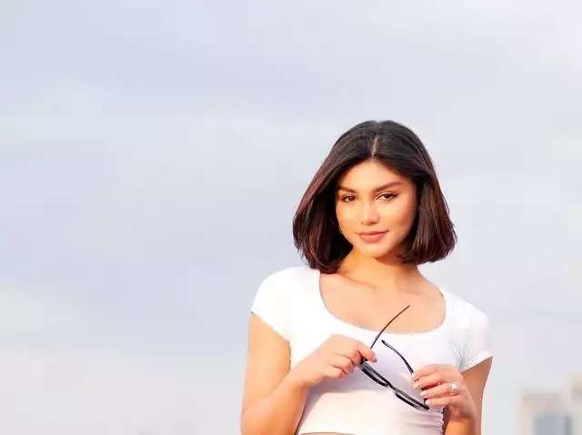 10 Potret Jihane Almira Usai Potong Rambut Pendek Ala Artis 90-an, Mirip Kylie Jenner, Hot Abis!