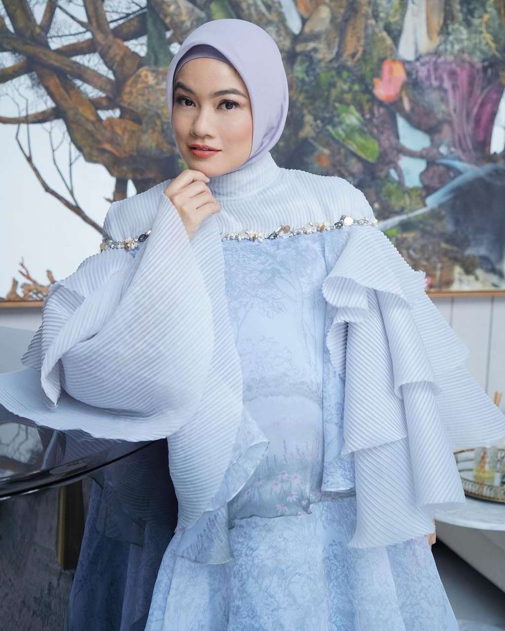 Tampil Berhijab, Titi Kamal sampai Trending