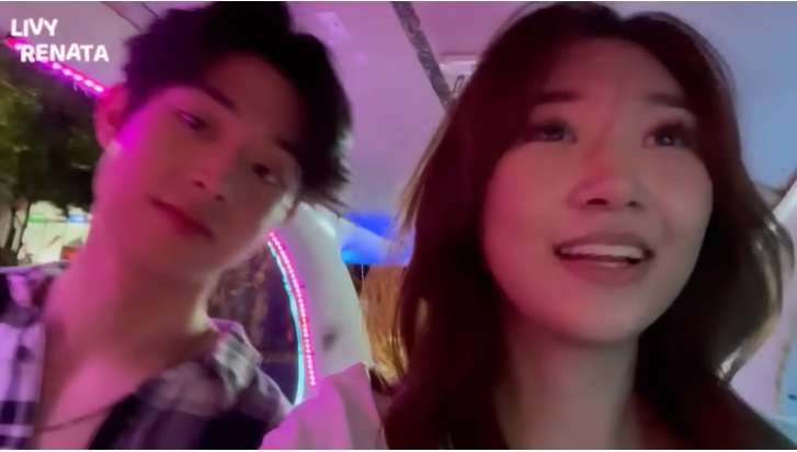 Potret Livy Renata Naik Odong-odong Bareng Prince, Ternyata Ini Pengalaman Pertamanya!
