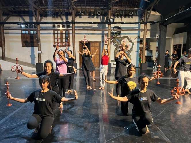 Potret Latihan Kikan Namara dan Mirabeth Jelang Pagelaran Sabang Merauke