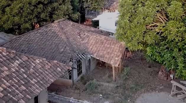 10 Potret Rumah Panji Petualang Zaman Susah, Dari Anyaman Bambu, Kini Reyot & Hampir Roboh!