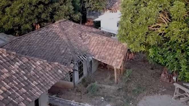 10 Potret Rumah Panji Petualang Zaman Susah, Dari Anyaman Bambu, Kini Reyot & Hampir Roboh!