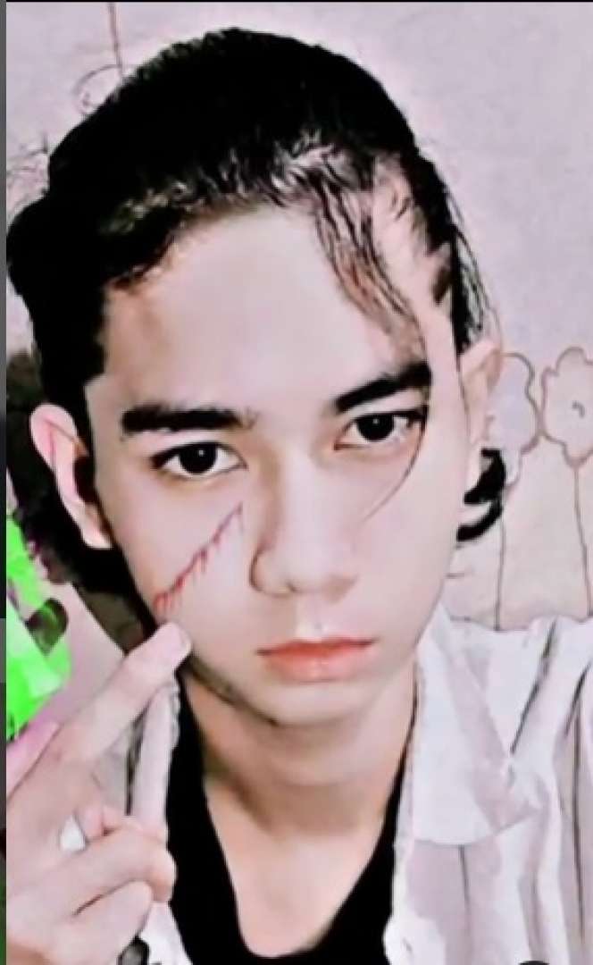 Potret Alif Cepmek `Kamu Nanyeaa`yang Viral Tirukan Suara Dilan, Ternyata Wibu Garis Keras!