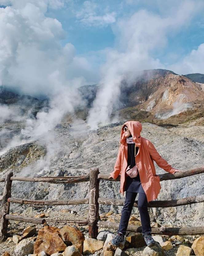 Pakai Celana Jeans bak ABG, Risty Tagor Tak Lagi Syar'i