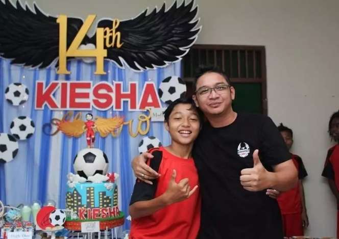 Damai Usai 11 Tahun Berseteru, Ini 10 Potret Haru Kiesha Alvaro & Pasha Ungu yang Bikin Baper!