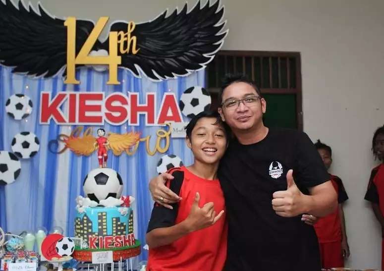 Damai Usai 11 Tahun Berseteru, Ini 10 Potret Haru Kiesha Alvaro & Pasha Ungu yang Bikin Baper!