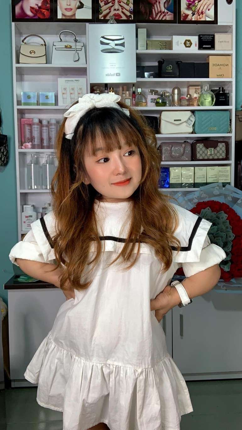 10 Potret Gadis Imut yang Viral, Parasnya Bak Bocah SD 7 Tahun, Ternyata Usia Sebenarnya 27