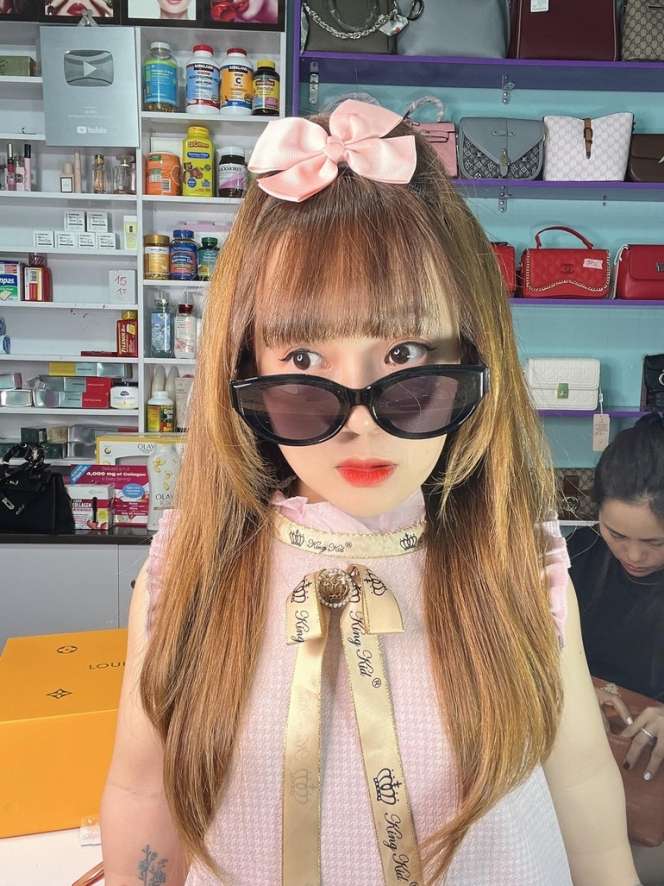 10 Potret Gadis Imut yang Viral, Parasnya Bak Bocah SD 7 Tahun, Ternyata Usia Sebenarnya 27
