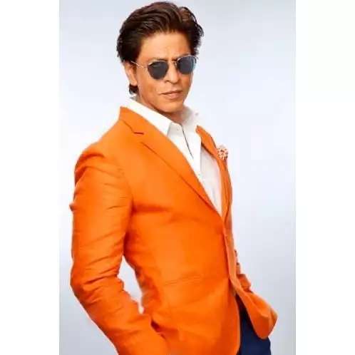 10 Potret Ganteng Shah Rukh Khan di Usia 57 Tahun, Awet Muda & Makin Karismatik!