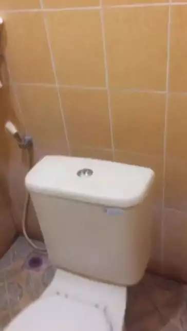 8 Potret Rumah Super Aneh yang Viral, Luarnya Mewah Bak Istana, Dalamnya Bikin Tepuk Jidat!