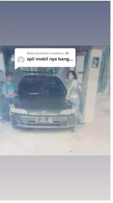 8 Potret Kondisi Terkini Garasi Mobil Nike Ardilla Pasca Kecelakaan Maut, Berada di Dekat Makamnya!