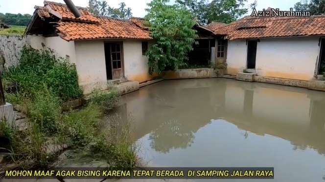 10 Potret Rumah Tua Terbengkalai 20 Tahun Milik Jenderal, Ngeri Ada Sumur Dalamnya Puluhan Meter!