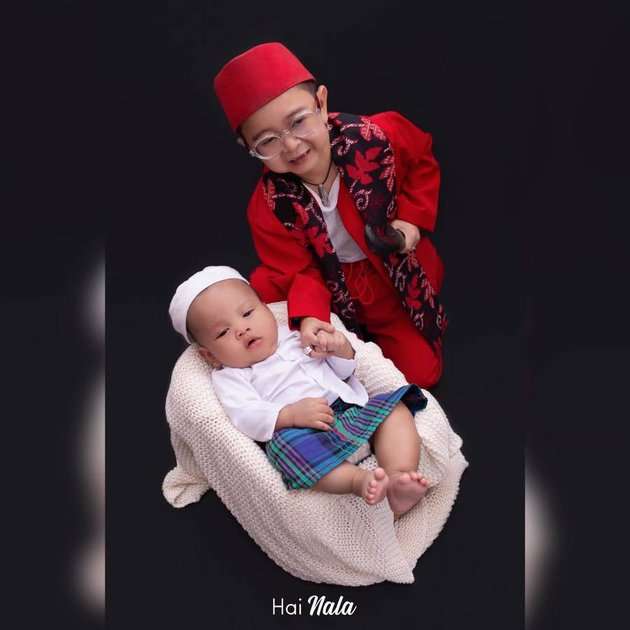 Potret Al Fatih Anak Kedua Daus Mini yang Jarang Tersorot, Imutnya Kebangetan!