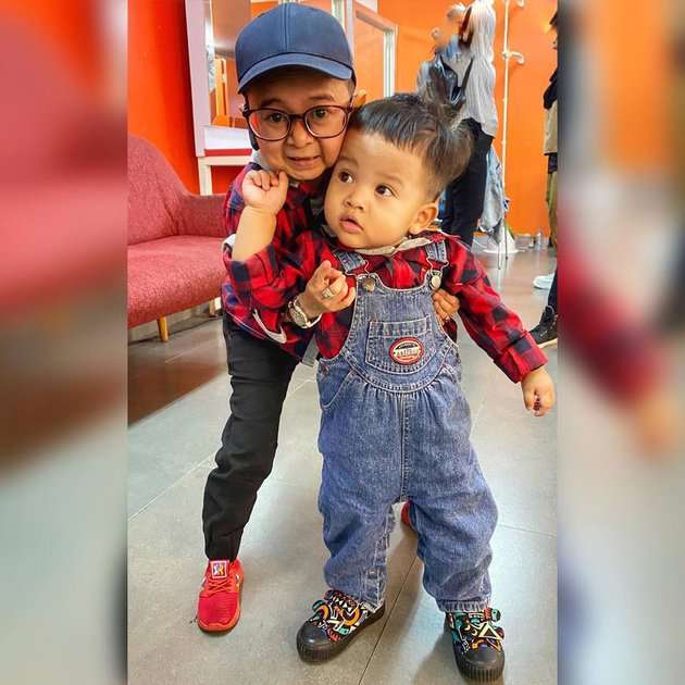 Potret Al Fatih Anak Kedua Daus Mini yang Jarang Tersorot, Imutnya Kebangetan!