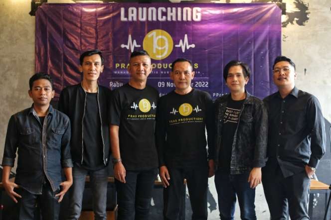 25 Tahun Jadi Drummer Ungu, Rowman Bangun Label Musik untuk Persiapan Pensiun