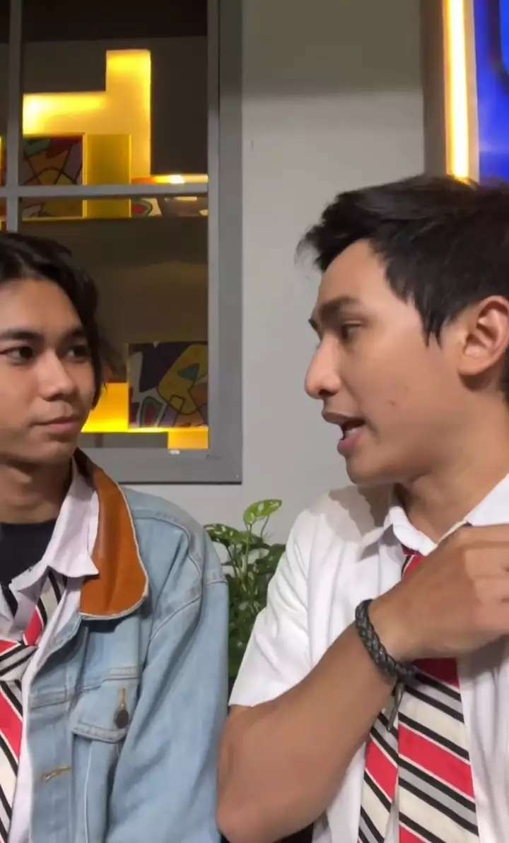 9 Potret Alif `Cepmek` Alias Dilan KW Bareng Para Artis, Semua Kena Virus `Kamu Nanyeaa`!