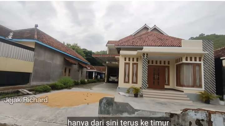 Potret Kampung TKI Korea di Lereng Gunung Ponorogo, Rumahnya Bikin Melongo, Super Mewah Bak Istana!