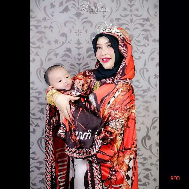 Potret Roro Fitria yang Kini jadi Single Mom