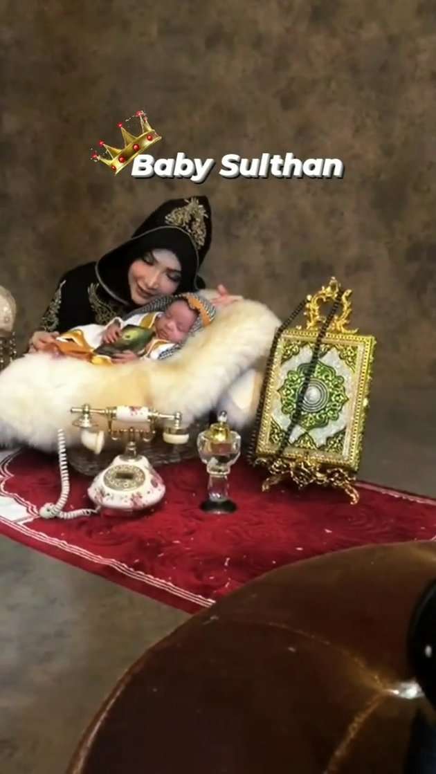 Potret Roro Fitria yang Kini jadi Single Mom