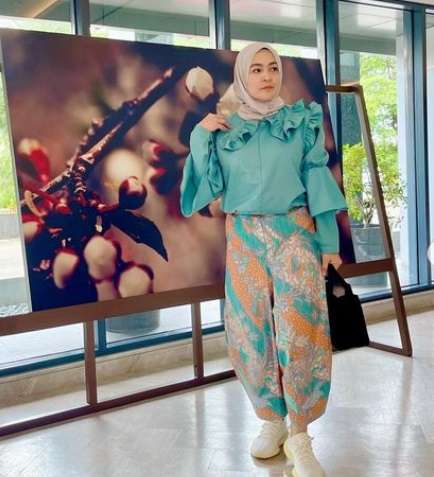 Putuskan Jadi Mualaf, 5 Artis Ini Ternyata Punya Kekayaan Berlimpah!