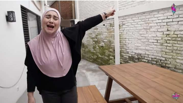Potret Kantor Baru Irish Bella dan Ammar Zoni, Setiap Sudutnya Instagramable Banget!